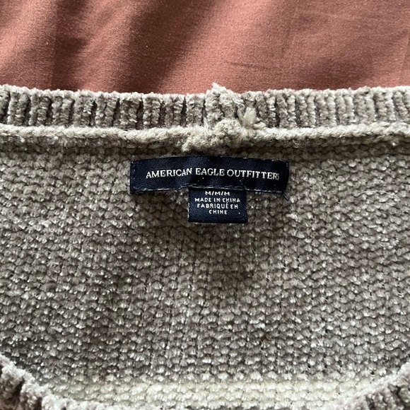 American Eagle light sweater - Picture 3 of 4